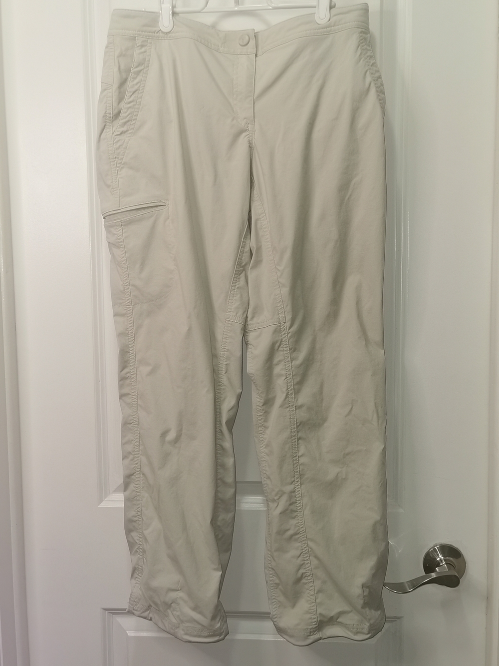L.L. Bean Women's Straight Leg Pants‎ in Light Khaki Hiking